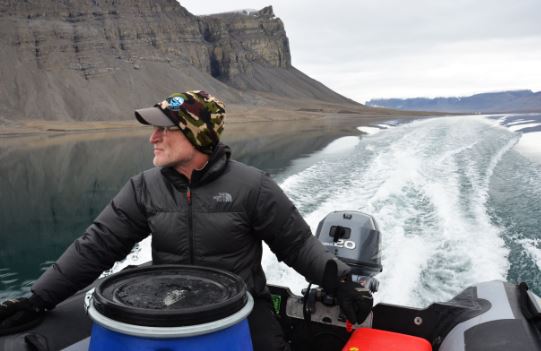 Captain Jack” Orr, our team leader who has spent three decades doing Arctic field work for the Department of Fisheries and Oceans. © Jacqueline Nunes / WWF-Canada