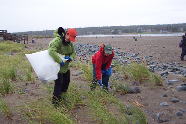 Rainbow Haven Provincial Park, Cole Harbour, Nova Scotia Great Canadian Shoreline Cleanup (GCSC) 2007 drop-in cleanup at Rainbow Haven Provincial Park in Cole Harbour, NS. Event organized by WWF-Canada and the Vancouver Aquarium on September 15, 2007. Twenty-four volunteers and five WWF-Canada staff participated despite wet weather. Cleanup Results: ·# of participants = 24 · # of bags of garbage and recycling = 4 garbage (less than one bag of recycling) ·approximate weight of garbage collected = 60lb ·top 10 items collected and their counts = cigarette butts (361), food wrappers/containers (95), bags (79), plastic caps/lids (77), straws/stirrers (40), cups/plates/etc (18), Tobacco packaging/wrappers (16), cigar tips (15) · unusual/interesting items found = flip flops, lifeguard's whistle, plastic sign